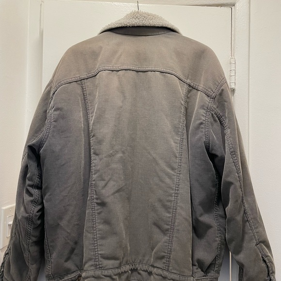 Vintage Levi's Men's Gray Sherpa Jacket - Picture 4 of 8